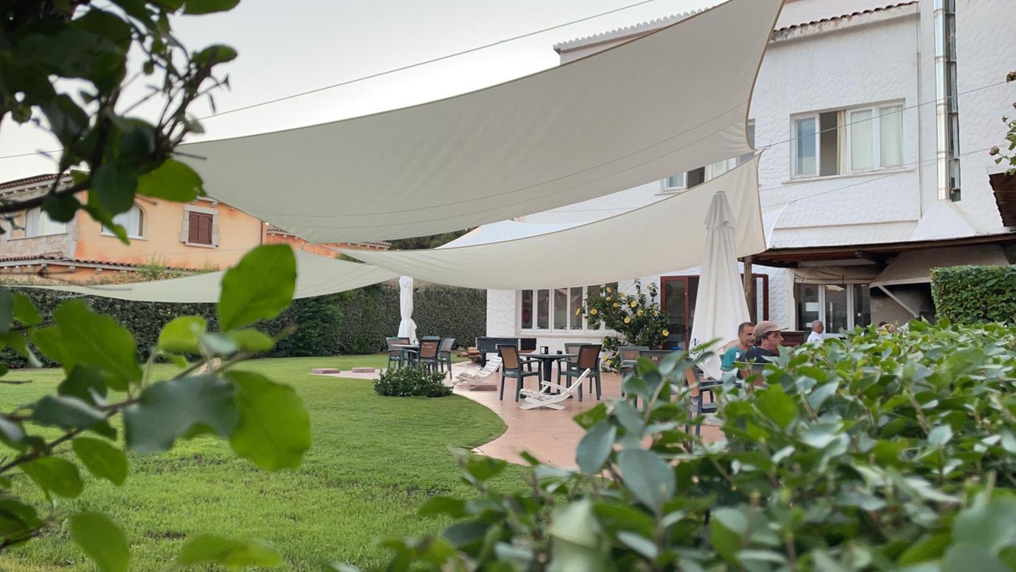 Hotel Al Faro Spiaggia La Cinta Santeodoro San Teodoro  Exterior photo